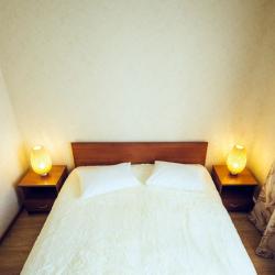 Номер полулюкс с 1 двуспальной кроватью