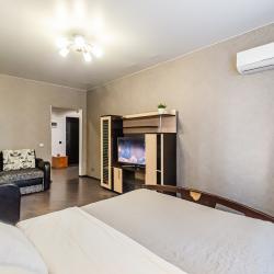 Фото Апартаменты на улице Лукачева 6