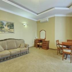 Парк-отель — 2d0ab8d64402eb674237921ee202b419