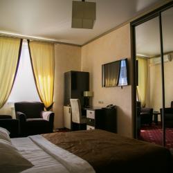 Номер комфорт с 1 двуспальной кроватью