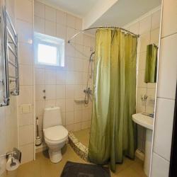 Комната стандарт с 1 односпальной и 1 двуспальной кроватью