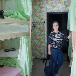 Кровать в 6-местном общем женском номере (удобства на этаже)