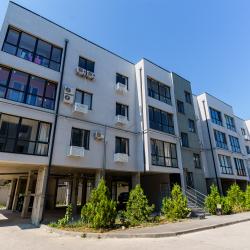Фото Отель LetoApart (ЛетоАпарт) на улице Молодежная
