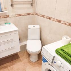 Фото Отель AlexHome (АлексХоум) на улице Берёзовая 8-154