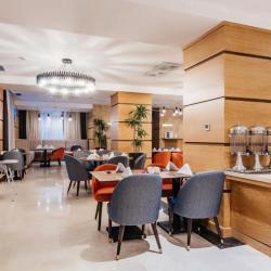 Фото Отель Ramada by Wyndham Astana (Рамада Бай Виндхем Астана)