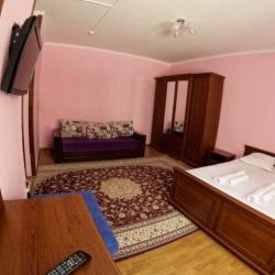 Номер полулюкс с 1 двуспальной кроватью