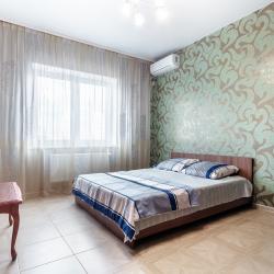 Фото Апартаменты на улице Пановой 30к2