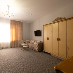 4-местный номер люкс улучшенный