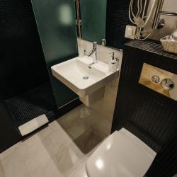 Номер стандарт с 1 двуспальной кроватью