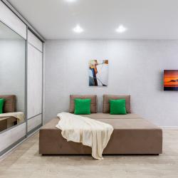 Фото Апартаменты на улице Баженова 1