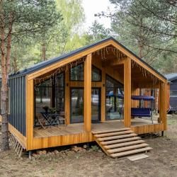 Коттедж улучшенный с 2 двуспальными кроватями Les-Barn