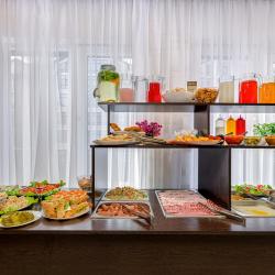 Salvador Holiday Hotel & Aqua-zone (Сальвадор Холидей) — 2debafec6937fe19fcdf6280bb055880