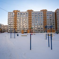 Фото Апартаменты на улице Пузакова 25