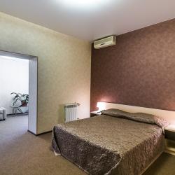 Номер стандарт с 1 двуспальной кроватью