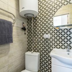 2-комнатные апартаменты эконом с 2 двуспальными кроватями (без окна)