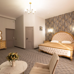 4-местный номер люкс улучшенный