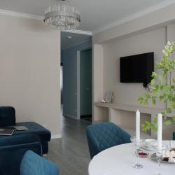 Фото Отель Просторная трехкомнатная квартира