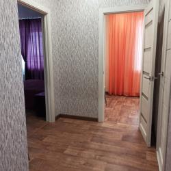 Фото Апартаменты на улице Короленко 10