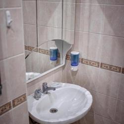 Комната эконом с 1 двуспальной кроватью