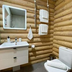 Комната стандарт с 1 двуспальной кроватью и балконом