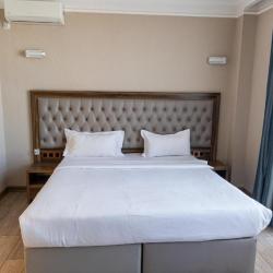 Фото Отель Resident Bishkek (Резидент )