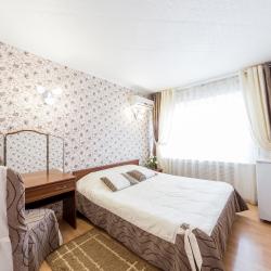 Номер комфорт с 1 двуспальной кроватью
