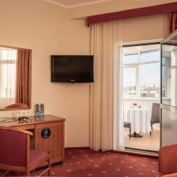 Cosmos Petrozavodsk Hotel (Космос Петрозаводск) — 2f0db58e1f116b764a177f0de95b14c6