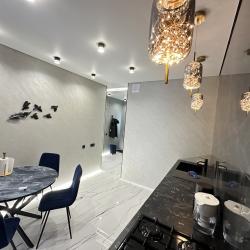 Фото Апартаменты Housevip на улице Павла Буравцева