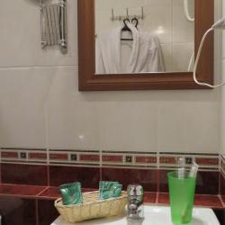 Номер стандарт с 1 двуспальной кроватью