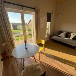 Домик зеленый