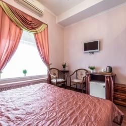 Номер стандарт с 1 двуспальной кроватью
