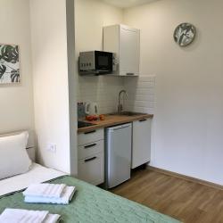 Фото Отель SweetHome (СвитХоум) на улице Депутатская