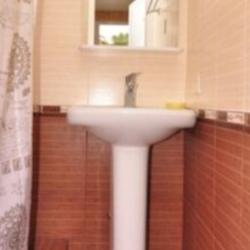 Номер стандарт с 1 односпальной и 1 двуспальной кроватью