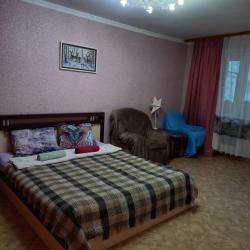 Фото Апартаменты на улице Есенина 12А