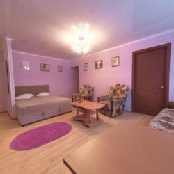 Фото Апартаменты на улице Октябрьская 27