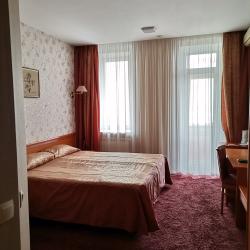 Номер комфорт с 1 двуспальной кроватью