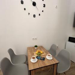 Фото Отель Квартира на улице Краснолесья 100\4