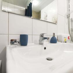 Фото Отель AtmaHouse на улице Широтная 185