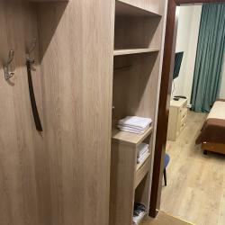Номер эконом с 2 односпальными кроватями (без окна)