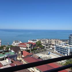 Фото Отель Двухкомнатная квартира с шикарным видом на море!