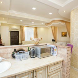 4-местная комната студия делюкс