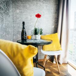 Фото Отель UzorApart Просторная евродвушка у пляжа Алексино с видом на закат