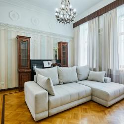 Фото Отель FlatStay Достоевского 38 | 3шка на 8 человек в Петербургском стиле