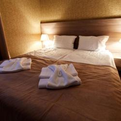 Номер стандарт с 1 двуспальной кроватью (без балкона)