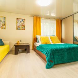 Фото Отель Новиков Дворик на Свердловском проспекте 48