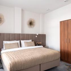 Фото V hotel & Rooftop lounge (В отель)