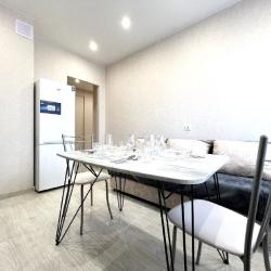 1-комнатные апартаменты люкс Пухова 56-41