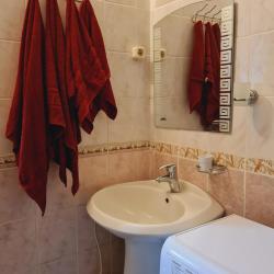 Персона — 31351dd38afcb3a6972ac18d3dd7a142
