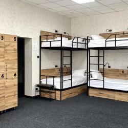 Кровать в 10-местном общем номере