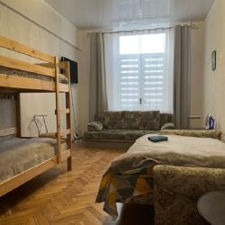 Фото Отель Меблированная комната Family House (Фэмили Хаус) на Красной